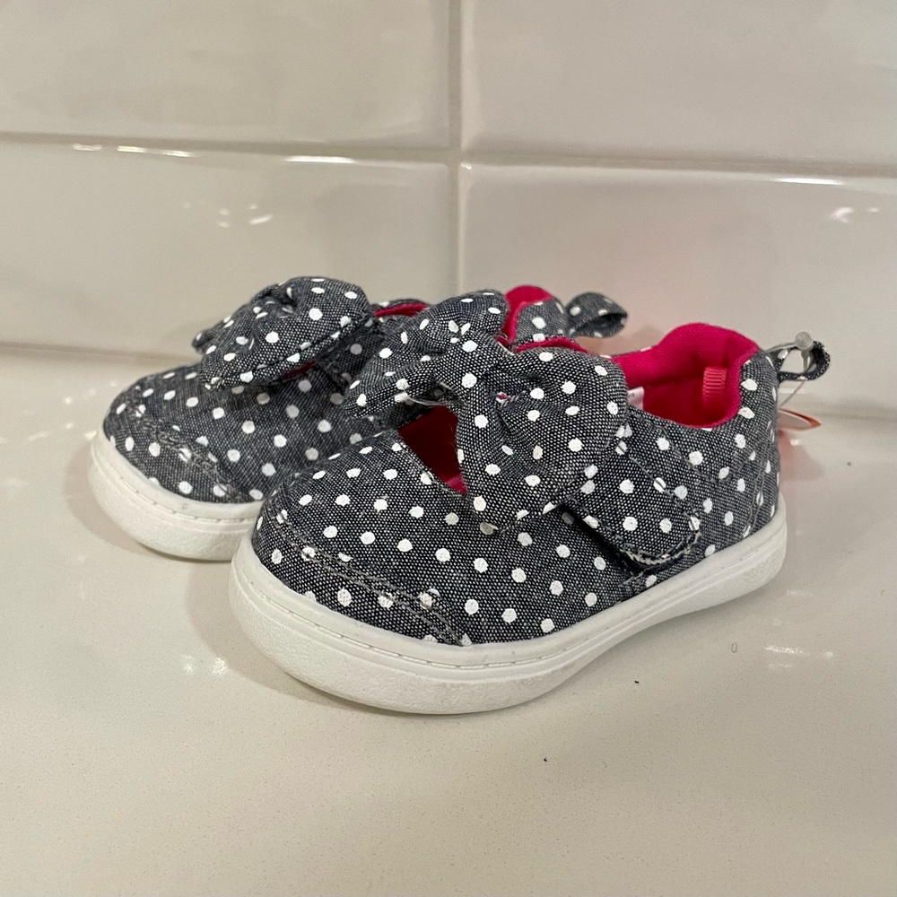 NWT Wonder Nation Gray Polka Dot Kids Sneakers
